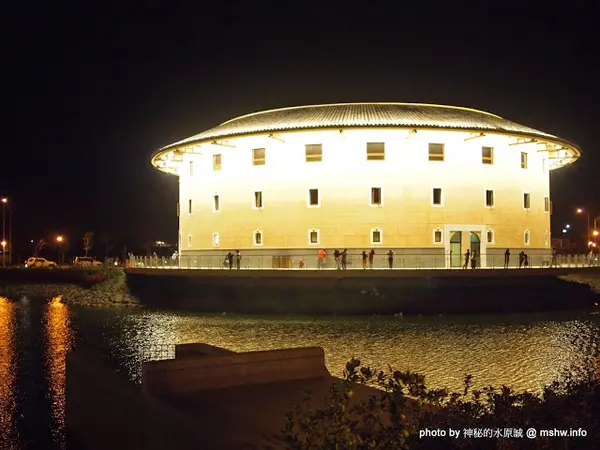 【景點】苗栗客家圓樓 : 後龍高鐵捷運HSR : 福建土樓在台灣!造型獨特,適合拍照的新景點              