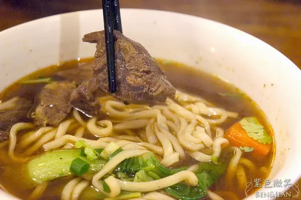 ▋宜蘭美食▋御村牛肉麵~~家庭式的美味牛肉麵