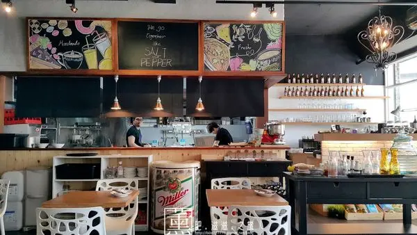 「台中-南屯區」鹽與胡椒餐館，自然無添加會讓人無法忘懷