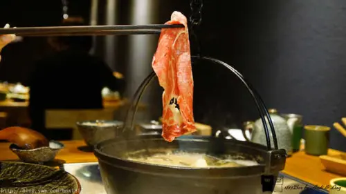 【台中。西區】暮藏囲炉裏和牛鍋物。相聚吃鍋。日本傳統垂釣式鍋物。食材新鮮。超貼心桌邊服務