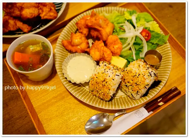 [新北永和]仁愛公園旁人氣食堂。日式雜貨鄉村風★A day日日村