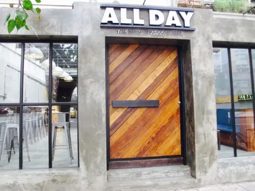 捷運南京三民站✿Ａll Day咖啡✿ 俐落工業風 不論一個人或一群人都適合去的咖啡廳!