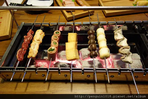 【員林】逗陣烤吧COW BAR；自動旋轉的烤爐聰明又厲害！還有美女店員服務呦~