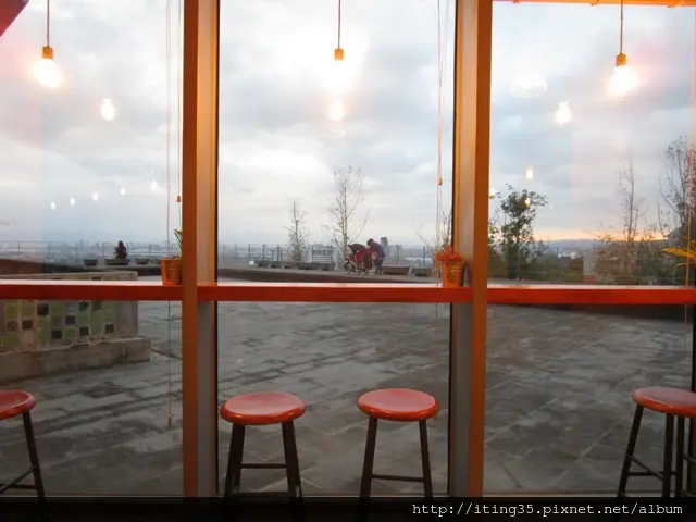 【關渡】遠離塵囂看夕陽美景~北藝大關渡美術館爐鍋咖啡