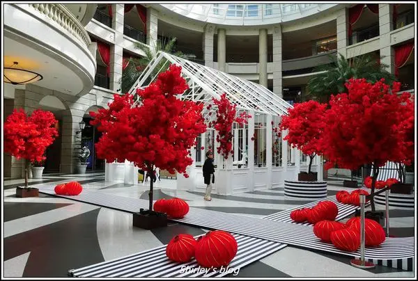 捷運市政府站．BELLAVITA寶麗廣場春節裝置、梅門食踐堂(中式養生蔬食)