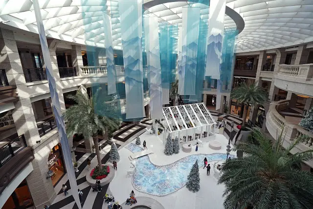 [聖誕推薦] 2018信義區 Bellavita 寶麗廣場。貴婦百貨 聖誕奇境~北極光、麋鹿、冰河雪景、自然秘境!
