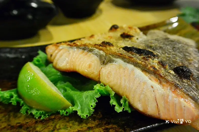 台北信義區 捷運市府站 船屋平價生魚片丼飯(市府店) 日式定食