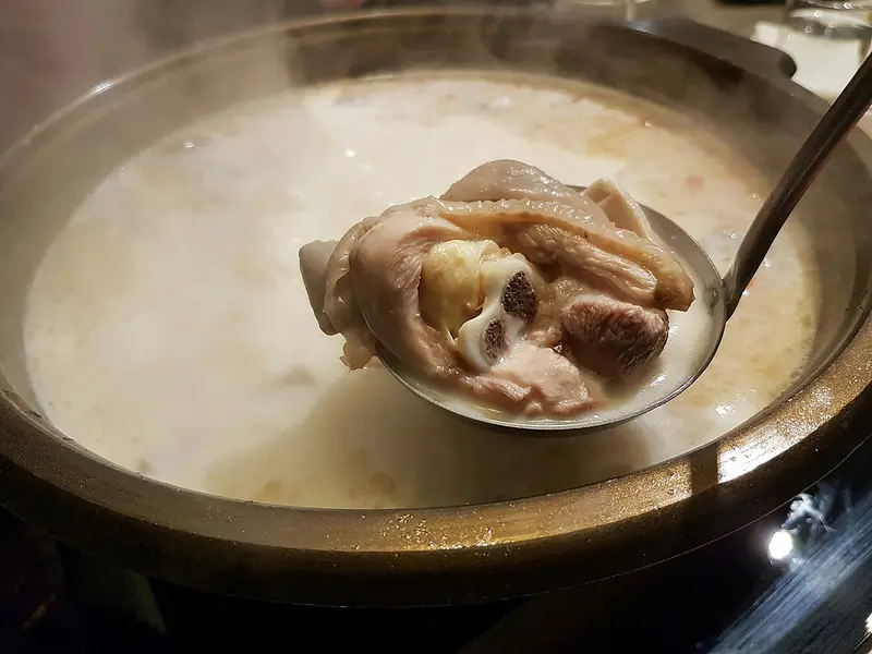 台北／中山 火鍋106粵式豬肚煲鍋 麻辣鍋不流行啦！清朝後宮坐月子也吃鍋（近松江南京站 六福皇宮）