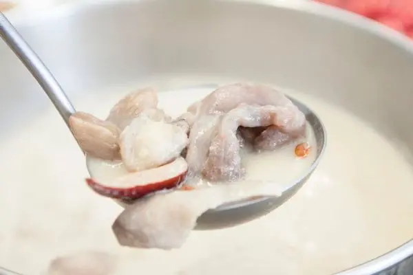 火鍋106南京總店粵式豬肚煲鍋 - 想吃辣鍋的清爽選擇