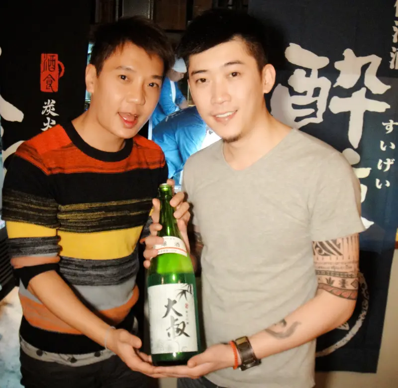 新竹市/大叔酒食炭火串燒，隱藏巷弄美食，三五好友聚會的好地方！