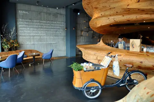 RAW台灣最難訂的餐廳，一場舌尖與視覺的饗宴