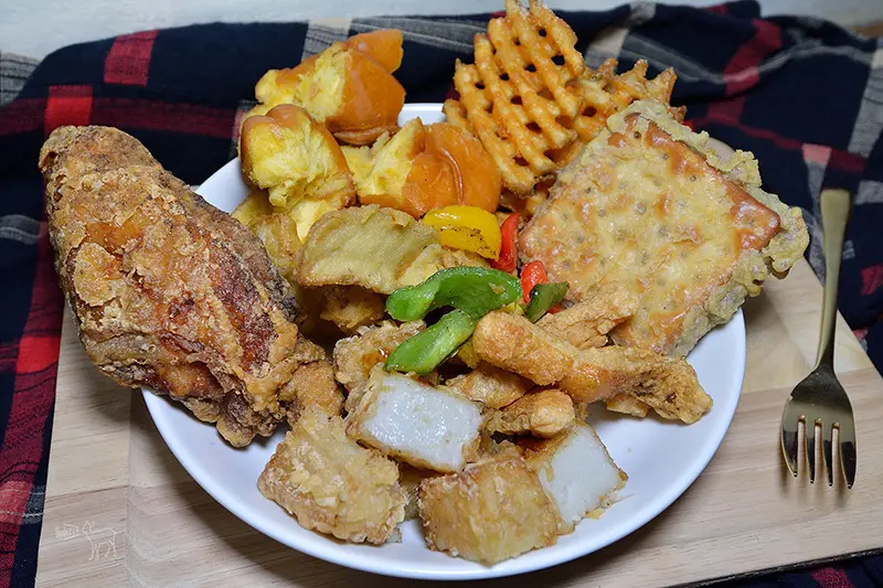 雞窩鹹酥雞 種類豐富好吃不油膩