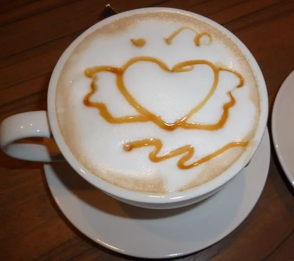 紮實多汁的經典牛肉堡--House Bistro 好適廚坊口碑券体驗心得              