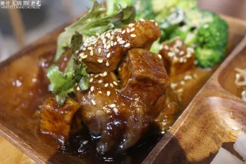 Solar Table 於光~104.05.23