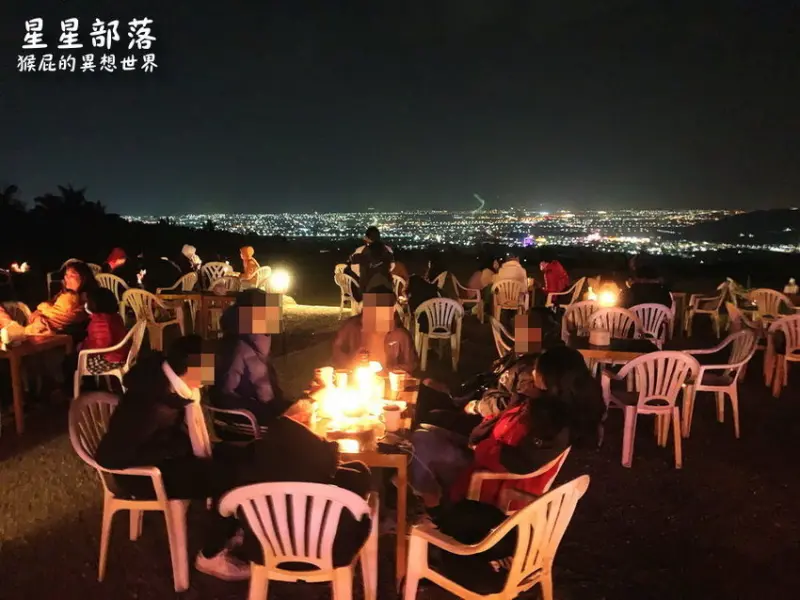 【台東景點】台東百萬夜景-星星部落景觀咖啡！台東晚上能幹嘛？當然是看夜景看星星！有賣咖啡、飲料、炸物、鬆餅、泡麵！(台東景點、台東美食) @猴屁的異想世界