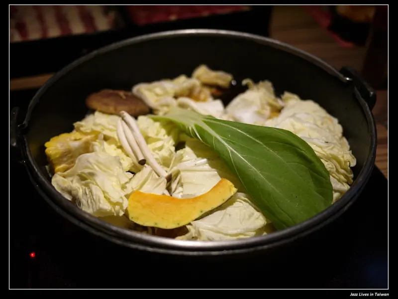 [品鼎殿日式壽喜燒] 平價壽喜燒, 招牌肉捲起司, 另類的創意組合~