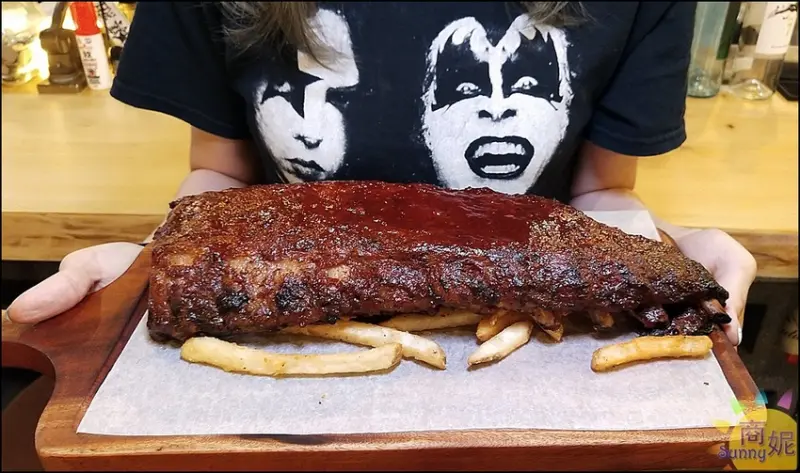 JUST DINER・傑斯丹尼|台中爆好吃異國料理。美墨義式料理平日百元優惠，整塊豬肋排不到500元還免服務費CP值超高