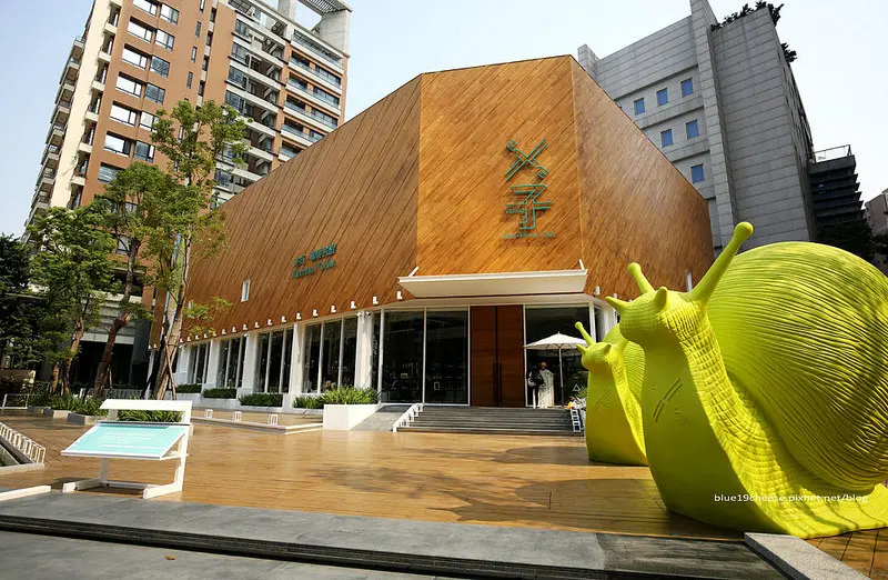 【台中西屯】叉子ㄨ子 親子義式餐廳 - 七期十字軸公園前.府會園道旁.僑園後面.親子沙坑.藝文展覽.手作教室.輕井澤火鍋強檔巨獻.11/10開始試賣.一定要先訂位喔!