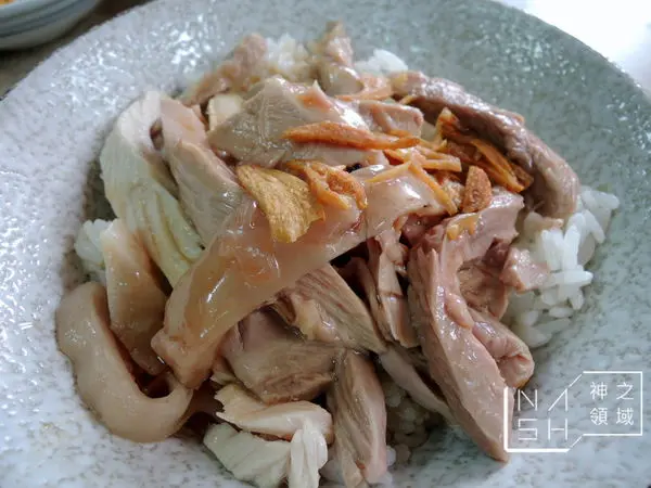 [嘉義食記] Nash 吃 撒上胡椒粉超好吃的 東門雞肉飯 