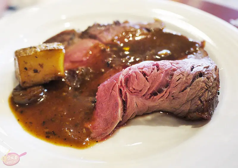 逢甲商圈吃到飽。星饗道國際自助餐。150道以上中西式佳餚餐點吃到飽。台中Buffet餐廳