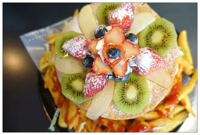 【台北大安區】☀Aqua Kiss水吻3 (師大店)☀來自國境之南的熱情~披薩華麗變身千層塔~必點超級水果之星~冰涼消暑又好有噱頭!