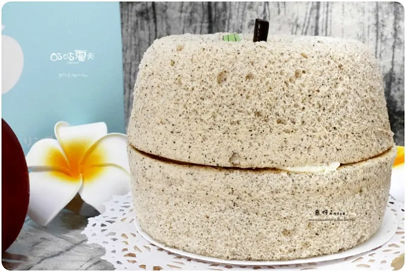 【宅配美食】咕咕霍夫 辦公室團購美味推薦/茶蘋果/粉彩冰塔/麥粒開心 。可愛到不要不要的蘋果造型茶蛋糕和時尚OL最愛冰沁粉餅甜點塔都是台中經典不敗伴手禮