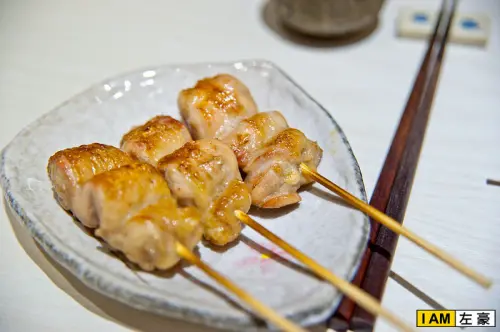 [食記] 高雄o新興區 居酒屋二七 晚上小酌的祕密基地
