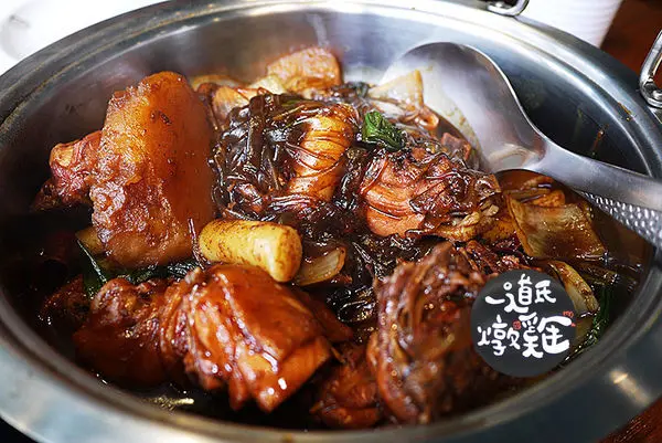 ◆台北東區。捷運忠孝敦化【一道氏燉雞台灣總店】韓國直營燉雞專賣店。韓式料理        
      