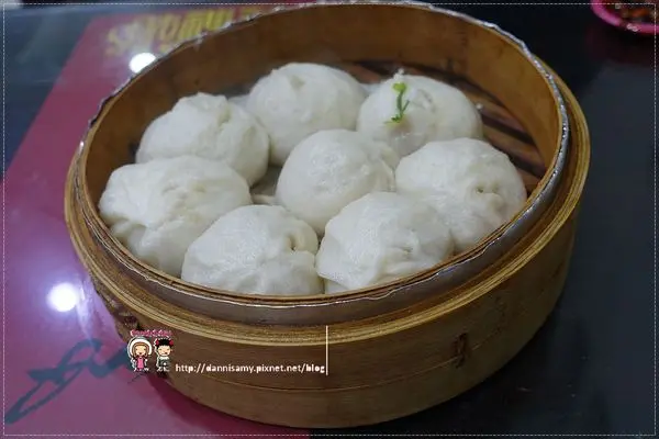 ♥推薦新豐早餐店♥▋十八子小龍包 小籠包外包紮實有嚼勁 內饀實在▋湖口新豐在地人排隊店 Dannis推薦~~