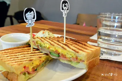 台北信義區 捷運市政府站 HALO Café 食尚玩家莎莎老闆娘 蛋糕 鬆餅 輕食 咖啡館