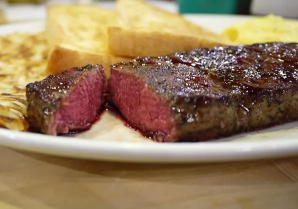 【食記】台北*市民大道。1885 Burger Store*漢堡早午餐