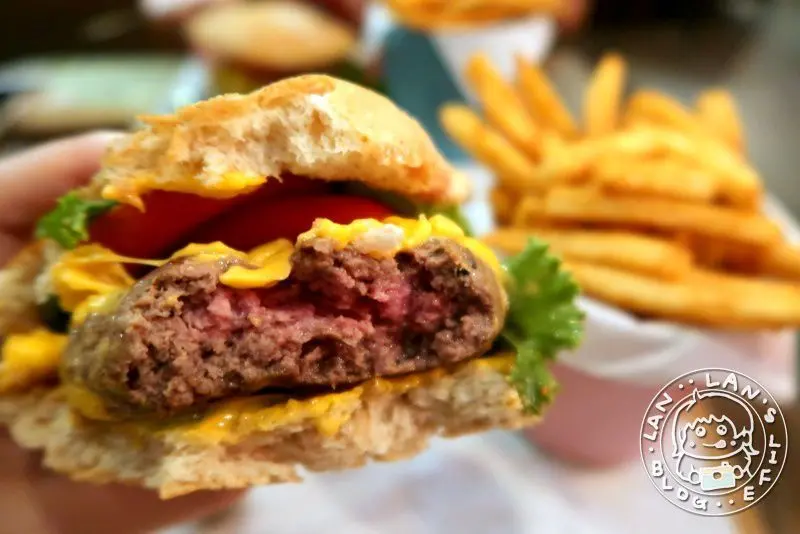 市民大道美式餐廳 【1885 BURGER STORE】東區漢堡 菜單可參考 - 嵐嵐的饗樂生活誌