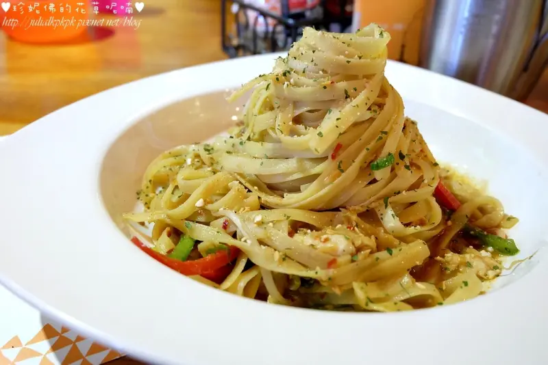 【台北-南港區】貳樓 SECOND FLOOR CAFE（南港車站店）：親子、寵物友善餐廳