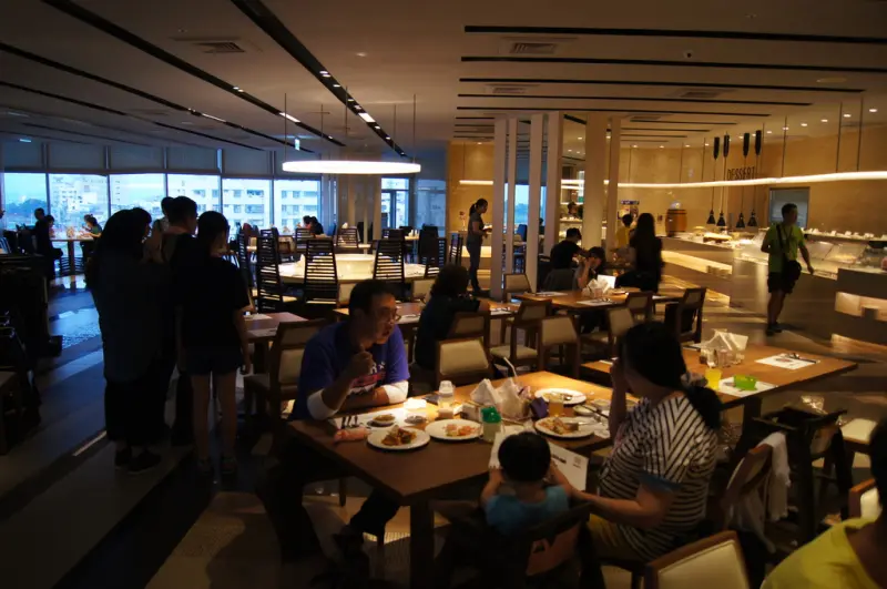 [食記][台南市] 漢來海港自助餐廳 台南店 2部曲