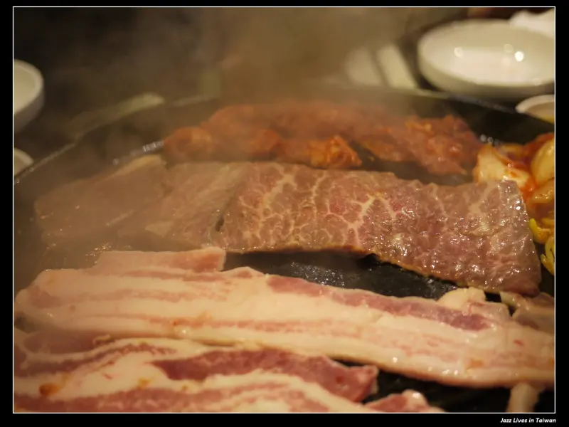 [Honey Pig] 傳說中24小時營業, 從美國登台的韓式烤肉店~ 