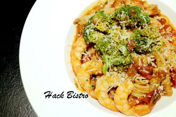 【市政府站】Hack Bistro哈克廚房~松菸週邊 溫馨義大利麵 燉飯 薄餅披薩 排餐
