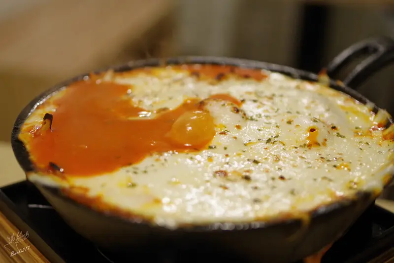 韓國人開的韓式料理:WAYO哇優 起司辣炒年糕.部隊鍋.韓式炸雞