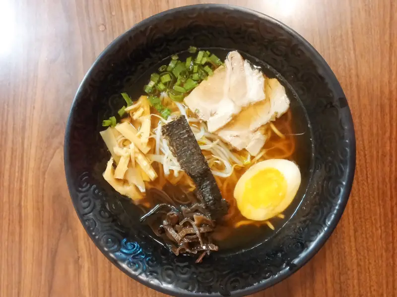 桃園市蘆竹區 [八和町拉麵] 每天老實熬湯頭