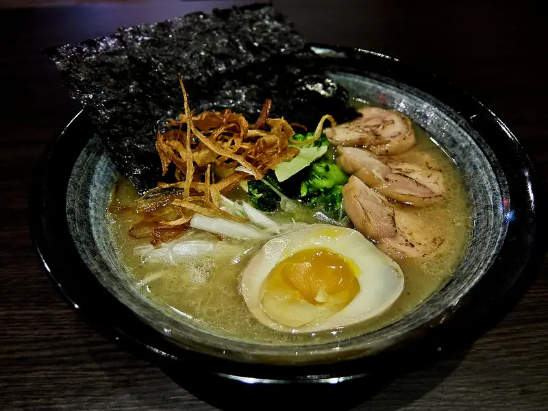 台北 捷運中山站 麵處小林（台北店）