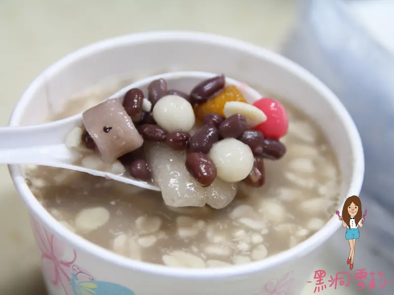 【食記】台北／內湖「737純手工愛玉粉圓+花生紅豆湯」．內湖737巷夜市小吃〃捷運港墘站