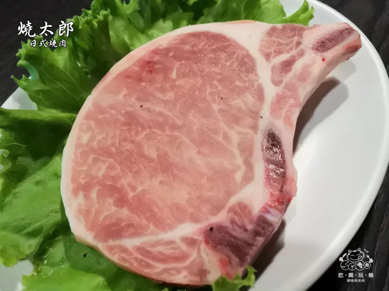 《美食推薦》【台北中山】燒太郎日式燒肉(二訪)。台北高CP日式燒肉餐廳 捷運中山國小站美食 全程幫烤服務讓你動口不動手 超推噶瑪蘭豬排 松阪豬肉 五花牛肉 嫩肩骰子牛 味噌雞腿肉 台北必吃美食推薦