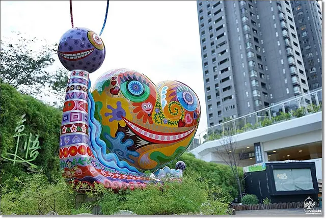 『台中。西區』 台中草悟廣場-這是一個城市中的秘密樂園，在都市裡尋覓一方擁有藝文X親子X音樂X美食X運動的複合式空間，來一場屬於台中的草悟道微旅行..。四國讚岐烏龍麵/Pizza Factory披薩工