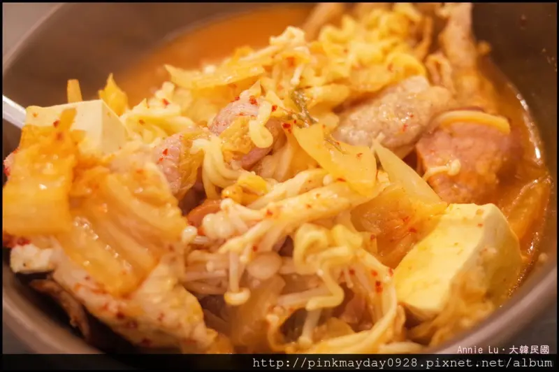 ✿高雄✿ 阿妞哈塞唷 鼎山夜市超人氣的韓式料理搬新家嚕 大推薦的美軍部隊鍋依舊是如此美味 ➜ 大韓民國