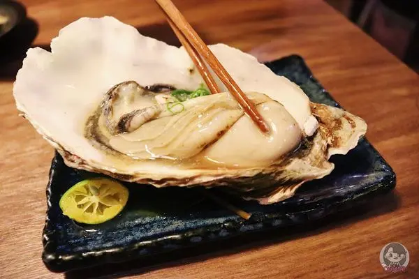 [食記/台北南港]武侍酒日式串燒居酒屋 南港展覽館站 道地創意的日式串燒 新鮮超大生蠔 沖繩Orion生啤酒 台北下班後聊天聚餐餐廳 小酌居酒屋