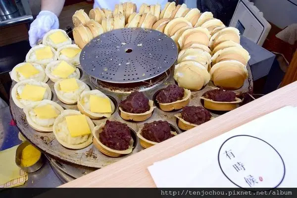 花花，甲飽沒【台北食記】有時候紅豆餅 民生社區排隊文青紅豆餅