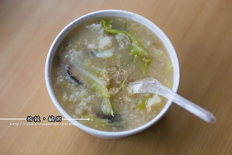 【食在Tainan】早食。暖脾胃的古早味鹹粥。拾穀SO GOOD