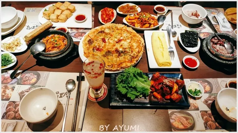 [台南東區韓國料理推薦]道地的韓國品牌－涓豆腐북창동순두부台南南紡店/神仙霜降雪濃湯/鴨賞石鍋飯/御膳碳燒豬腳/綜合海鮮煎餅/韓式起司烘蛋捲/可使用振興劵