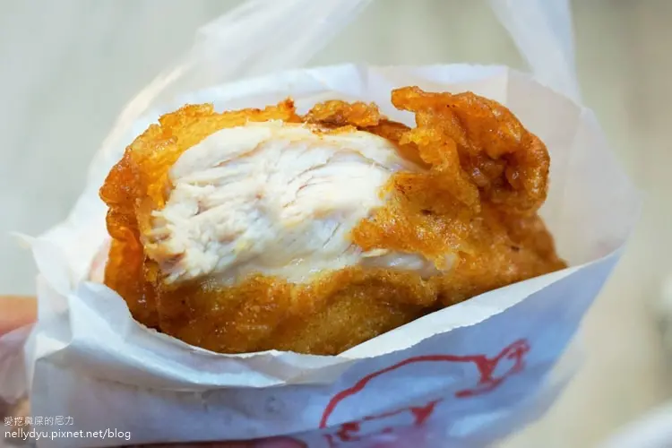 吃-新興。新堀江超夯人氣天使雞排，揪西厚切炸雞排