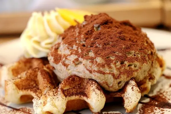 【羽諾食記】Waffle Please 比利時列日鬆餅專賣店♥千層麵/鬆餅/輕食♥科技大樓捷運美食              