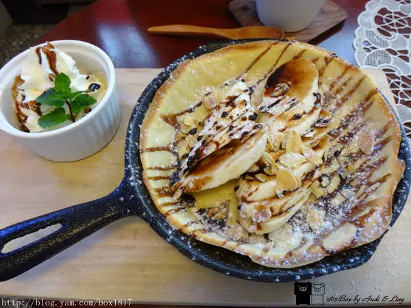 【彰化市】紅葉食趣。老屋。童玩。輕食。紅葉大旅社變身文創咖啡廳